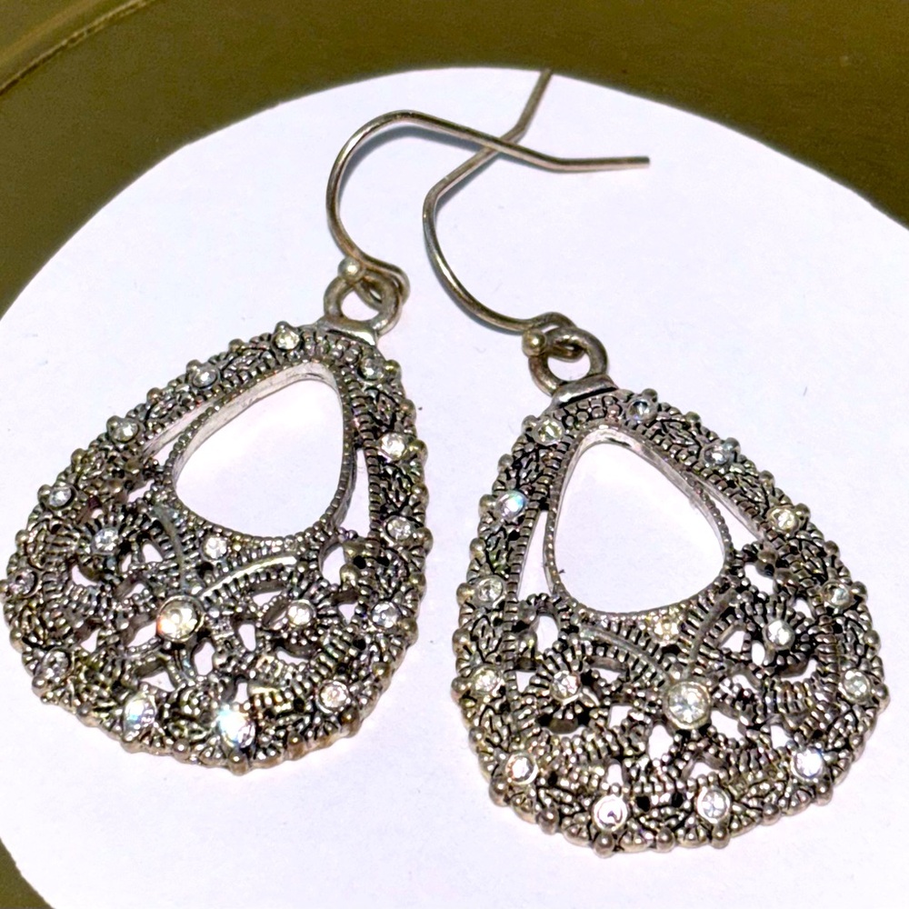 Elegant Silver Filigree Earrings